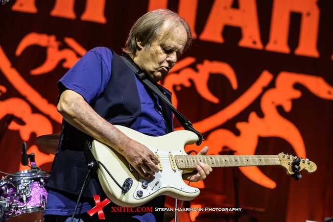 WALTER TROUT | LANXESS ARENA KÖLN 2024-11-18 WALTER TROUT | LANXESS ARENA KÖLN 2024-11-18